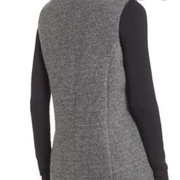 Pleione Gray wool fleece snap front vest - Picture 2 of 8